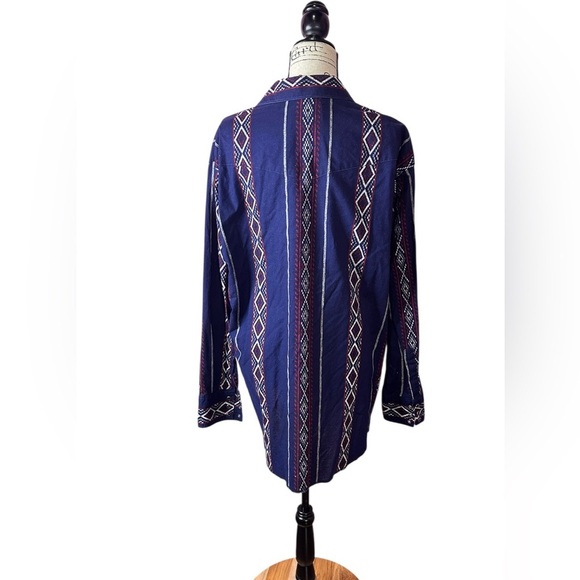 Wrangler Blue Geometric Western Shirt - Picture 2 of 3